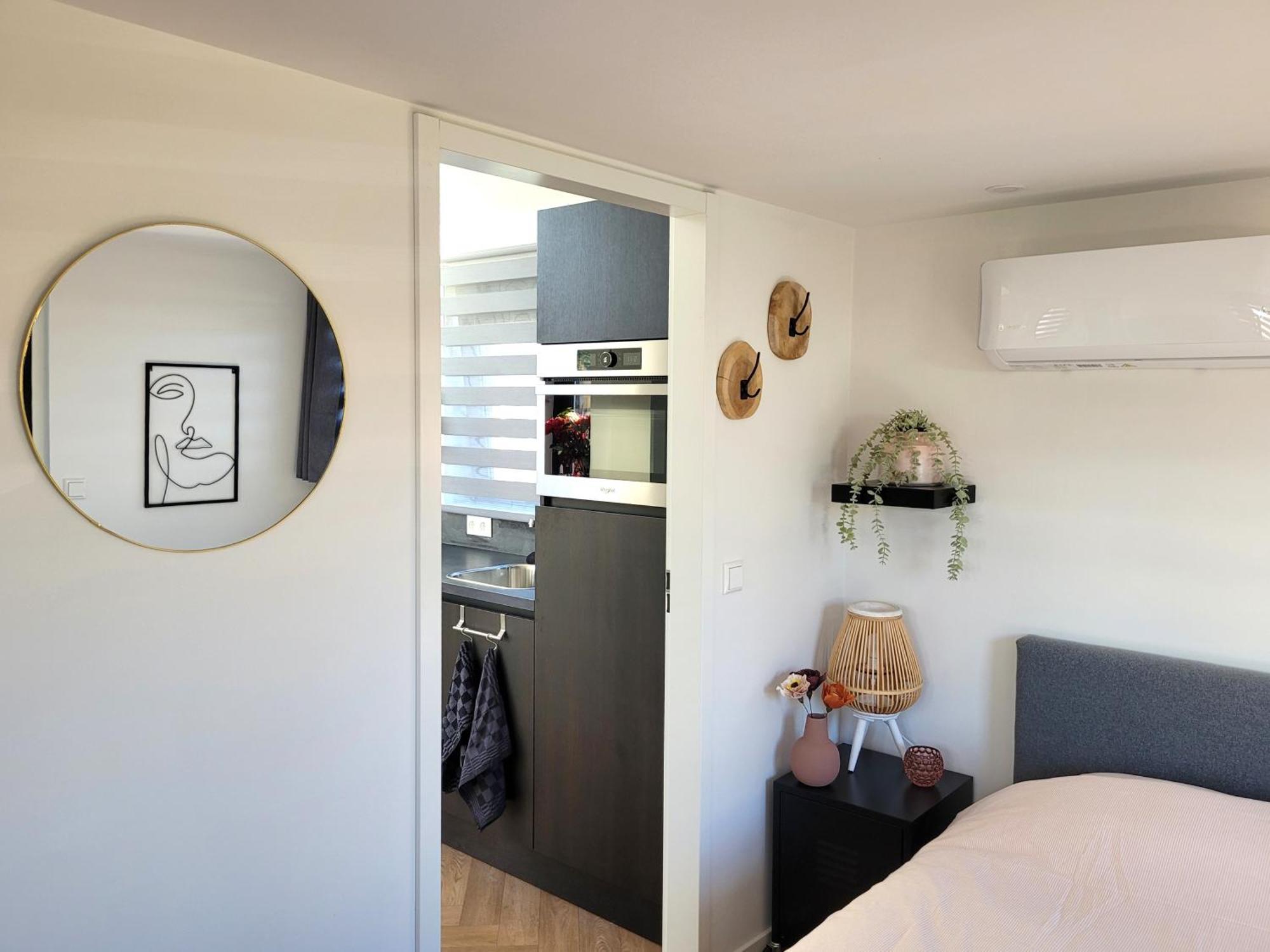 Tiny Zen House In Heinkenszand With Private Sauna, Airco, Outdoor Swimming Pool, Wifi And 2 Bedrooms Exterior photo