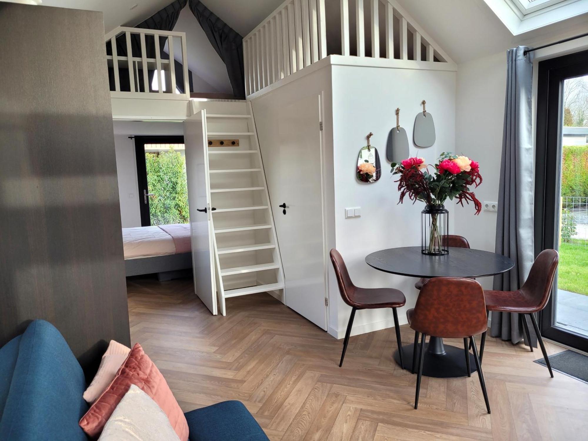Tiny Zen House In Heinkenszand With Private Sauna, Airco, Outdoor Swimming Pool, Wifi And 2 Bedrooms Exterior photo