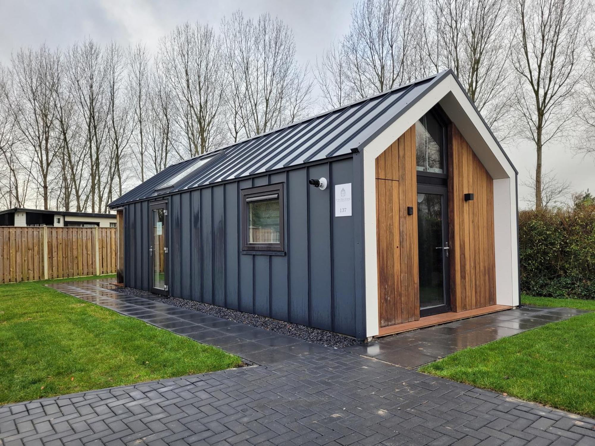 Tiny Zen House In Heinkenszand With Private Sauna, Airco, Outdoor Swimming Pool, Wifi And 2 Bedrooms Exterior photo
